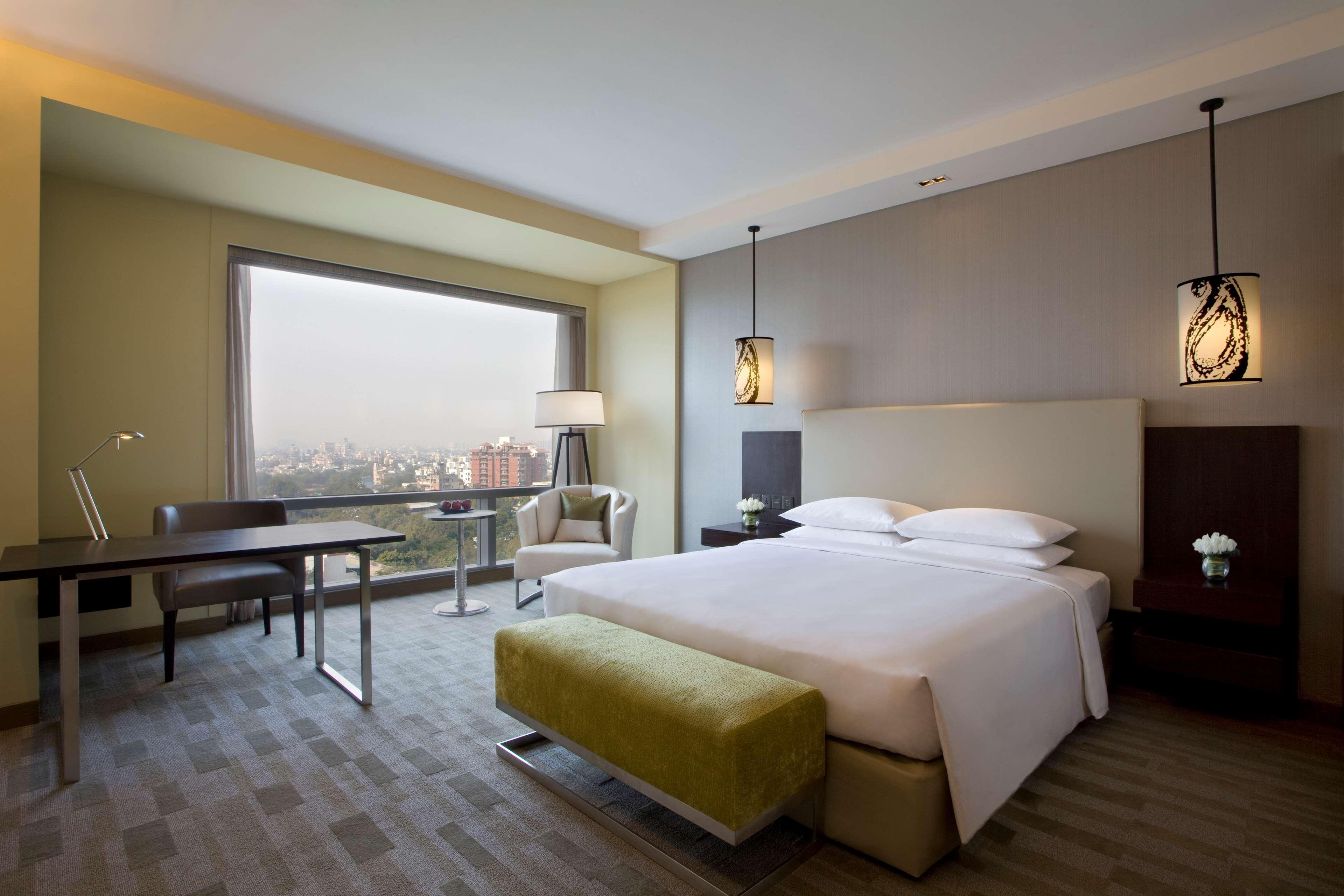 Hyatt Regency Ahmedabad Hotel Bagian luar foto Deluxe Room