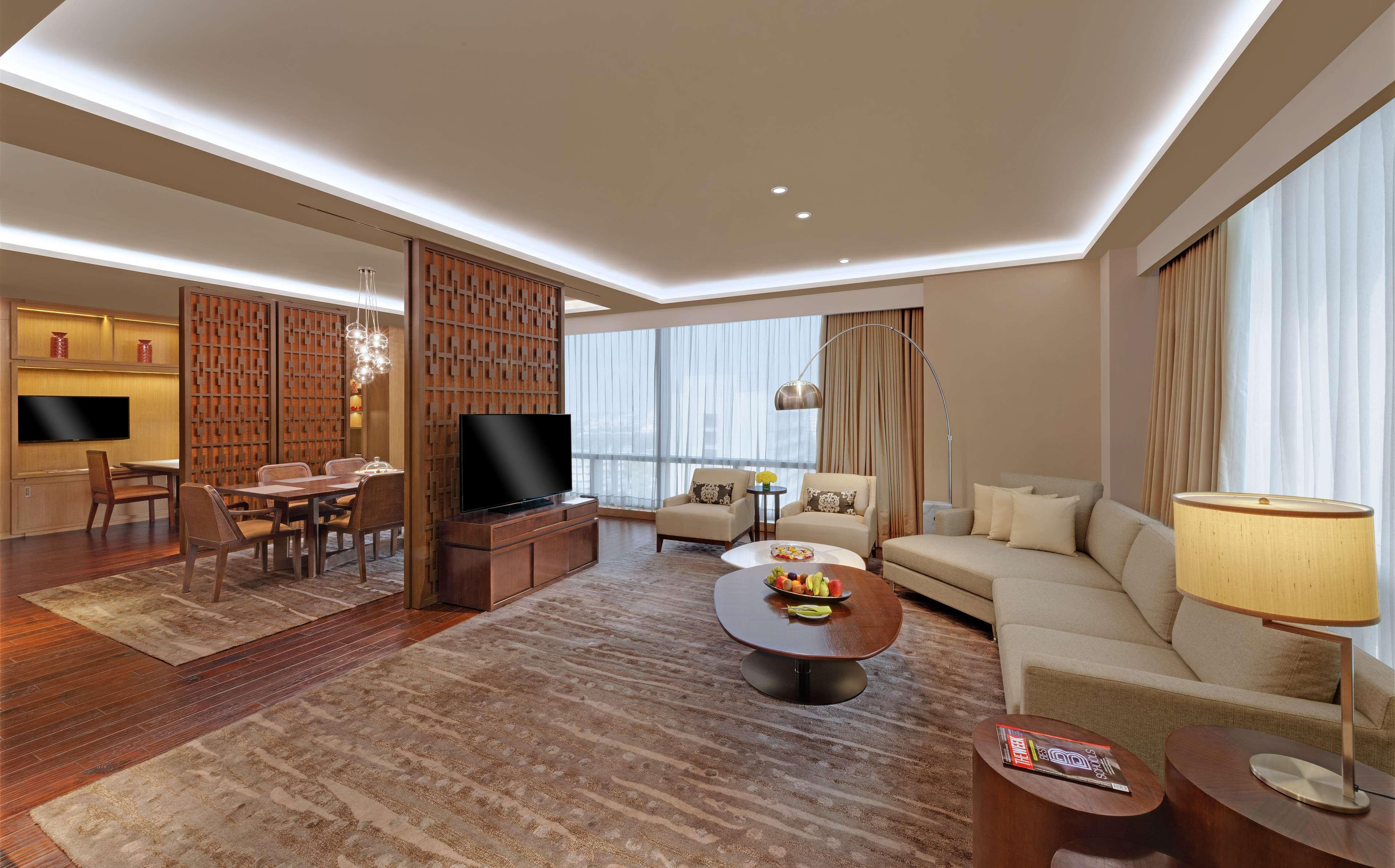 Hyatt Regency Ahmedabad Hotel Bagian luar foto