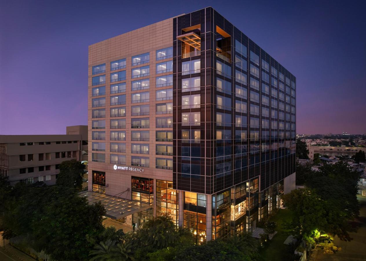 Hyatt Regency Ahmedabad Hotel Bagian luar foto The Hyatt Regency Hotel in San Francisco